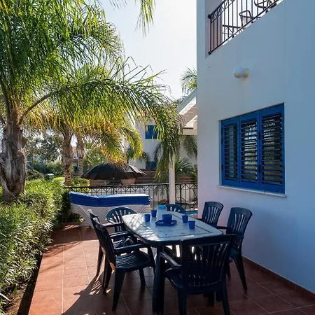 Walk To The Beach - - 4 Bedroom With Pool Villa *